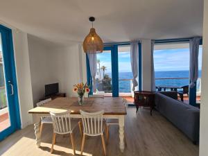 Ocean Views. Flat 3 bedrooms.
