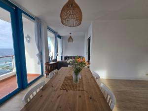 Ocean Views. Flat 3 bedrooms.