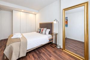 GuestReady - Square Painted Ceuta