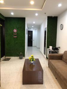Hotal Lycoris Inn Chandigarh !! Zirakpur -Premium Stay !! Near Chandigarh Airport