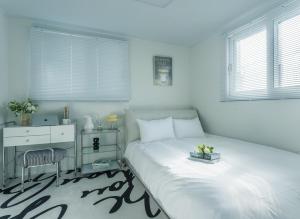 엘리베이터 무료주차 6,7호선 지하철7분 경춘선숲길 공리단길 성수 강남 명동 종로 서울역 6100번공항버스