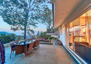 Cozy Retreat Inn Ooty by VOYE HOMES