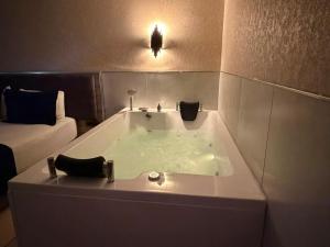 Restwon Suite Hotel