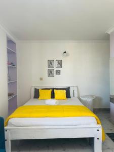 WayPoint Stays Modern Studio Apartment in Utawala near JKIA Airport & SGR Terminus -Free Parking & Fast WIFI