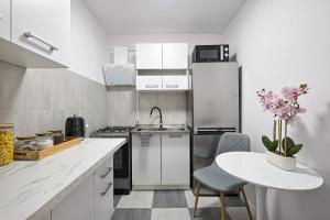 OASIS Apartment 2 rooms in CENTER DOWNTOWN