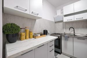 OASIS Apartment 2 rooms in CENTER DOWNTOWN