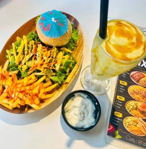 Health & Beverage House Cafe