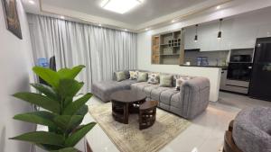 Alina Harbour is located along Kirichwa Road, off Argwings Kodhek Road, in Kilimani, Nairob