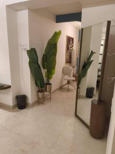 Lira - Cozy 2BHK in Bandra West