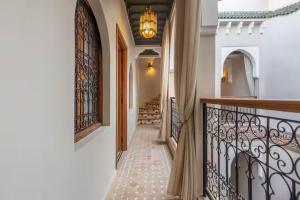 Riad Laro