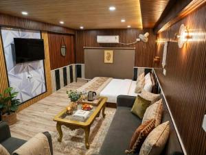 Assi Cottage, Premium stay, near Assi Ghat
