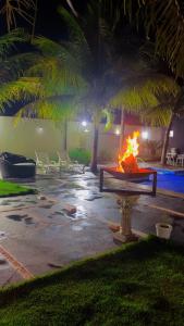 Acasasparadisiaca, Casa com Piscina Quente Hidromasagem, Roupa de cama Incluso e Aceitamos Pet