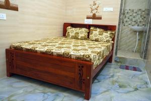Honey royal inn