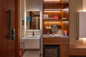 waves Apartment - Luxury Suite in Al Safa