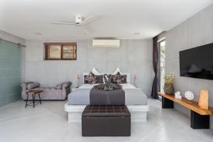 Paradise Villa Elysium - Sea View Infinity Pool with Waterfall & Jacuzzi