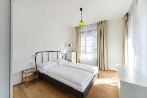 New Build Distillery Apartment by Rentez