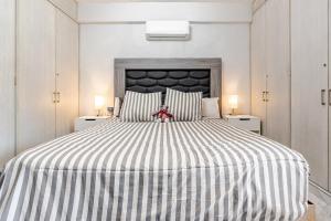 Marina Golf Ground-Floor 2BR with Private Terrace
