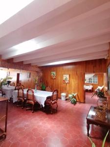 Hotel Elohim Tequis