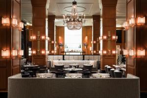 Beverly Wilshire, Beverly Hills, A Four Seasons Hotel