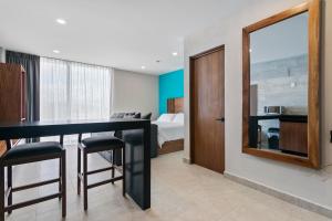 Nuevo loft con alberca a 5 min de la Zona Hotelera