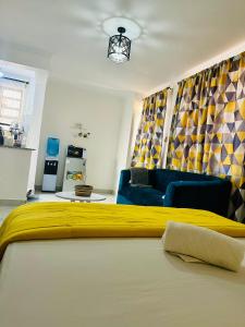 WayPoint Stays Modern Studio Apartment in Utawala near JKIA Airport & SGR Terminus -Free Parking & Fast WIFI