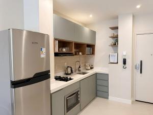 Upscale Copacabana 2 Bedrooms 3 min from the Beach