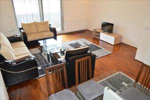 Apartment Luka