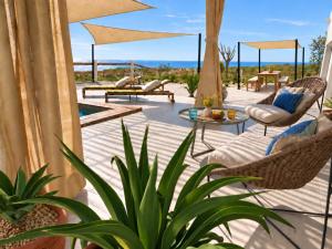 Casa del Mar - Luxury Seaside Villa
