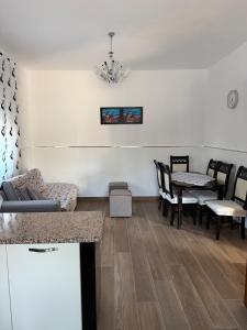 Villa privata vicina al mare per vacanze di gruppo - Gjiri i Lalezit