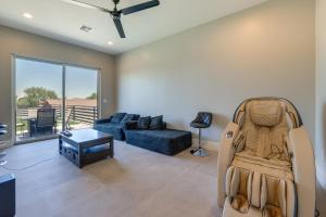 1 Mi to South Mtn Park! Home w Poolside Oasis