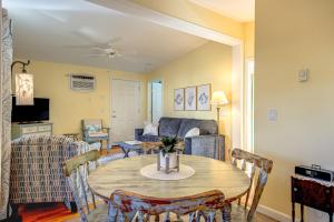 Charming Coastal Getaway in Wells, Maine