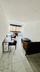 Room with private bathroom, Casa Ingenieros 4