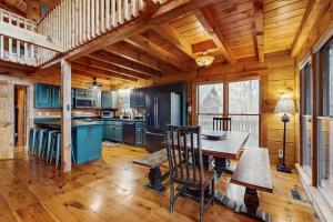 PineHome Cabin