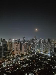 59F Gramercy Makati Manila Bay Sunset Luxurious Linen