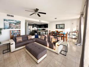 Tranquil Sunset & Sea Views 301B