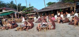 lanta white sand beach guesthouse