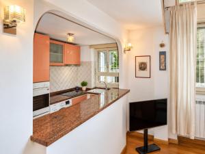 San Giovanni prestige flat by RHR
