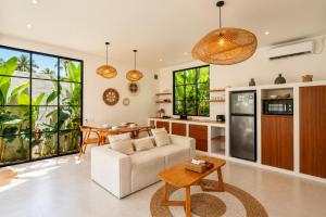 Balive B4 - Modern 1BR, 5 Min Tegenungan Fall
