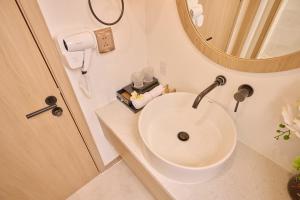 MB Villa 3BR Private Pool and Jacuzzi by the Beach