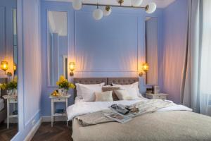 Apartment Lavender by Fragola