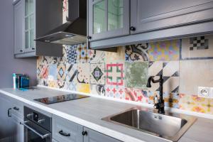 Apartment Lavender by Fragola