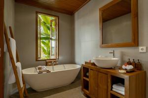 Sila Living Ubud - 1 Bedroom Private Pool Villa with Floating Breakfast