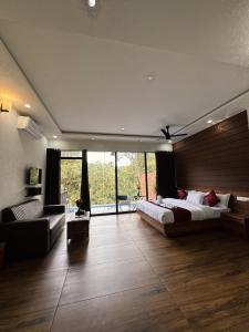 Tree6poolvilla