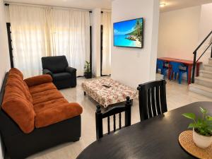 Private house Casa grande privada 15 minutos de la playa
