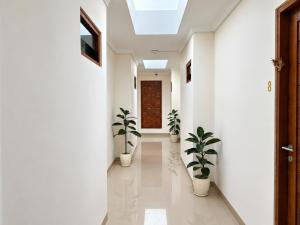 Lovissa Guest House - GWK Uluwatu