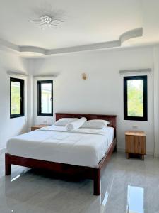 Little Lek House 1 2BR in Srithanu