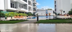AQUA GARDENS SEAVIEW LUXURY HOMESTAY-BAOBAB RD NYALI Msa