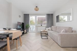 Pileckiego Apartments with Parking & Balcony by Noclegi Renters