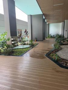 3 bedroom on riverside one