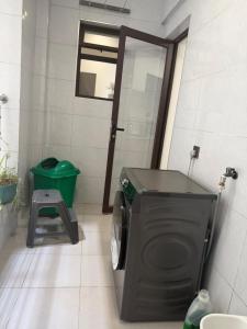 3 bedroom on riverside one